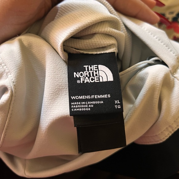 THE NORTH FACE // Reversible Quarter-Zip - Picture 6 of 6